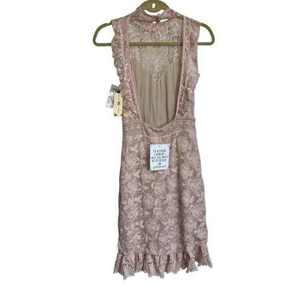 Nightcap Clothing Dress Womens Size Medium Pink Mini Victorian Lace Backless NWT - Picture 2 of 8